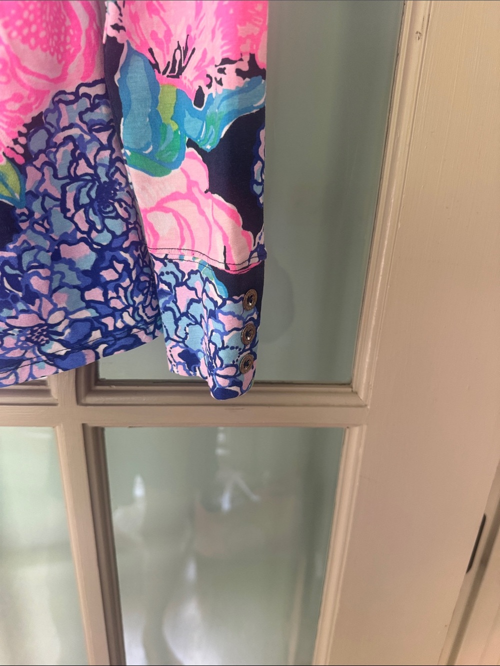 Lilly Pulitzer bright Pink & Navy Floral Long Sleeve Top size small - Picture 3 of 4